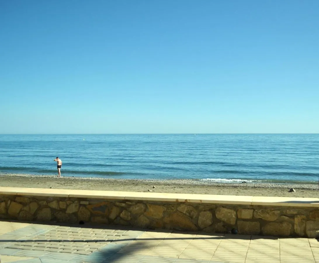 Maravilloso Estudio En Urbanizacion Centro Internacional En Algarrobo Costa A 50 Metros De La Playa 스페인